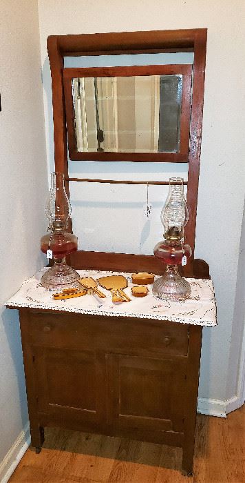 Vintage wash stand, celluloid dresser set, oil lamps
