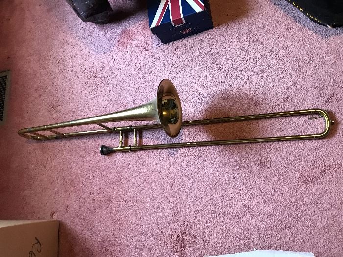 Olds brothers trombone. Vintage early 1950’s. Very good condition. No dents.