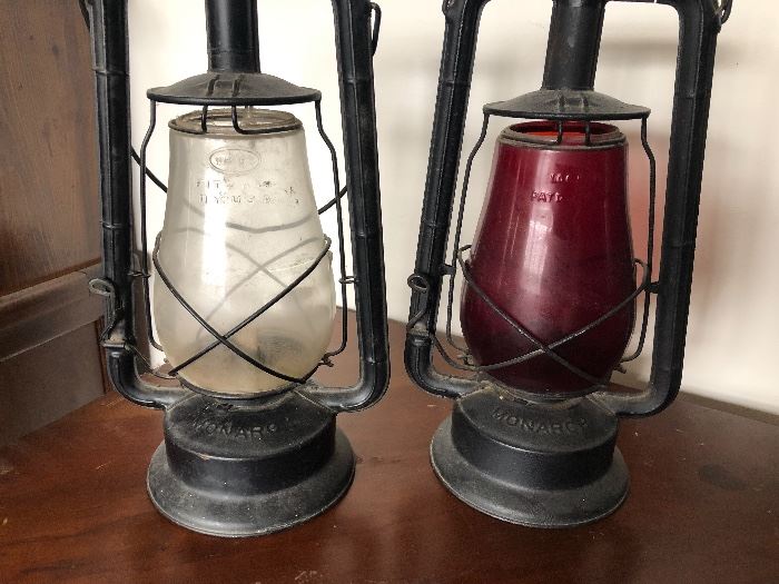 Vintage Monarch Railroad lanterns (4)