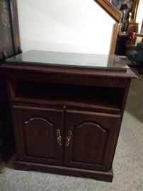 TV stand with swivel top