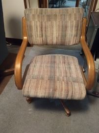 Swivel chair