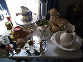Pitchers with basins, mirrors, ceramic lamb