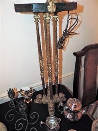 Iron marble top stand with LION FEET 