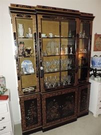 LOVELY Asian style curio hutch - adjustable glass shelving - in CLEAN CONDITION !