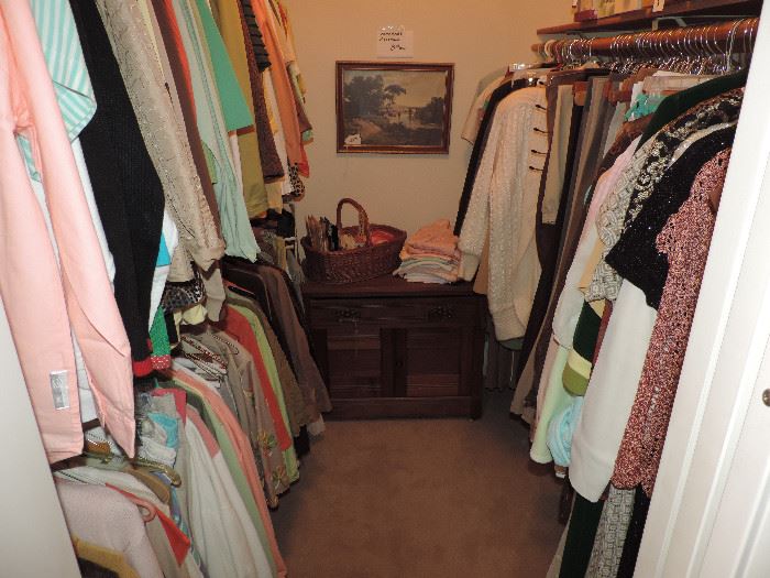 and the walk-in closet is READY...it is JAMMED ... if not marked $3 - we reserve the right to verify final price.