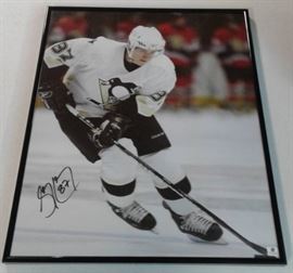 Framed Signed Sidney Crosby 16x10 inch Photograp ...