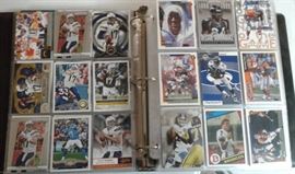 Over 500 NFL Football Trading Cards Loaded With Su ...