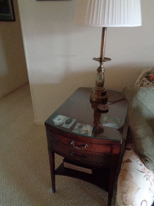 vintage mahogany lamp table