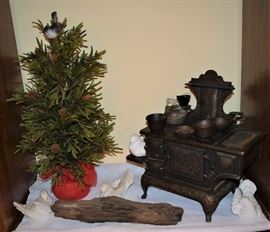 Antique Cast Iron Salesmans Sample Stove with original Accessories.