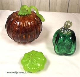  Tray Lot of Art Glass – auction estimate $20-$40 