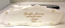  Porcelain “Giraffe Journey” Figurine with Stand by “Lenox” – auction estimate $10-$30 
