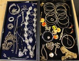  Large Selection of Custom Jewelry – auction estimate $10-$30 