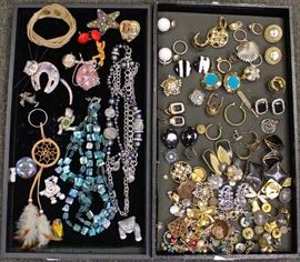  Large Selection of Custom Jewelry – auction estimate $10-$30 
