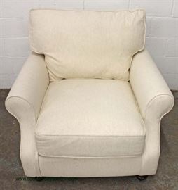 NEW Shabby Chic Club Chair “Distinctions by Klausner” – auction estimate $100-$300