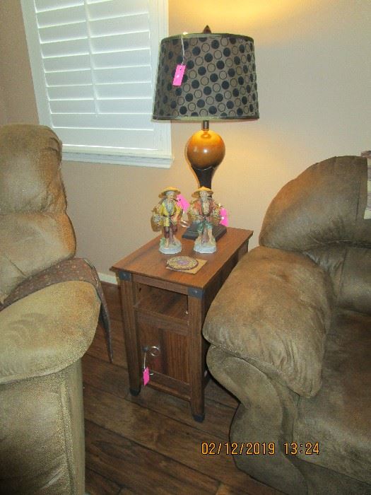 END TABLES (SOLD) THERE ARE 2 LAMPS EXACTLY THE SAME