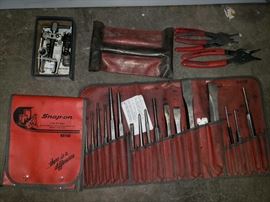 #510: Snap-on Punch and Chisel Set, File Set, Valve Spring Compressor and More
Snap-on Punch and Chisel Set C-211-B, File Set HB100, Valve Spring Compressor CG-90, and Blue Point Internal and External Ring Pliers and T-handle hex keys GAW-1600A
View Terms