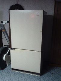 REFRIGERATOR $125.00