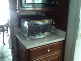 ROASTER OVEN.
