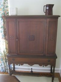 Single door with one drawer 1930's China Cabinet
