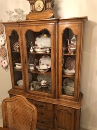 Thomasville Walnut China Cabinet	73x15x16in	HxWxD
