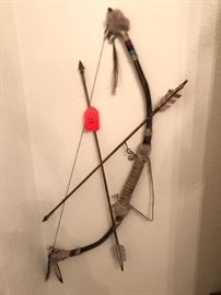 Native American Bow w/ Arrows    