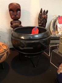 Santa Clara Pueblo Pottery Betty Tafoya Pot    9.5 diameter x 6.5inH   