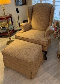 Broyhill Traditional Wingback Chair w/ Ottoman    47x37x30in    HxWxD