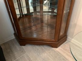 Display/Curio Corner Cabinet Mirror Back    78x35x26    HxWxD
