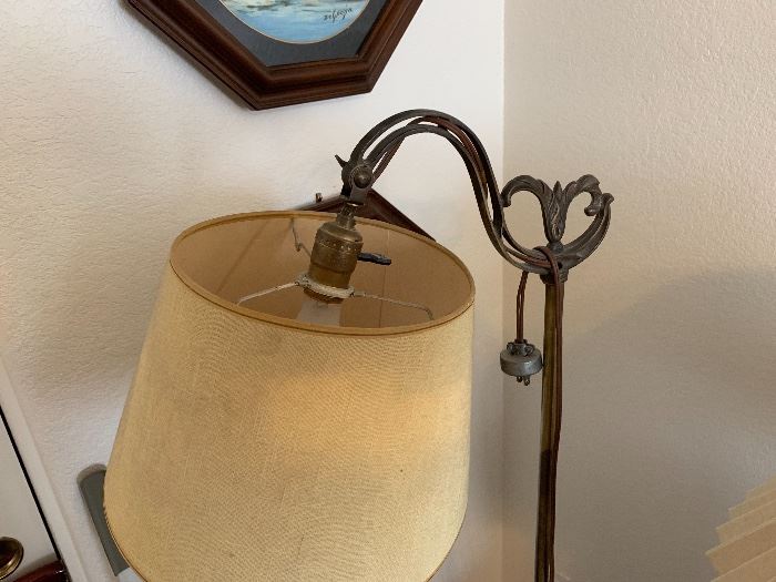 Antique Brass Floor Lamp b328  