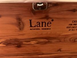 Lane Cedar Chest    16x48x17in    HxWxD