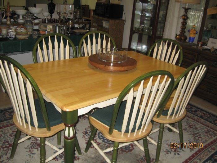 Very solid kitchen table and chairs