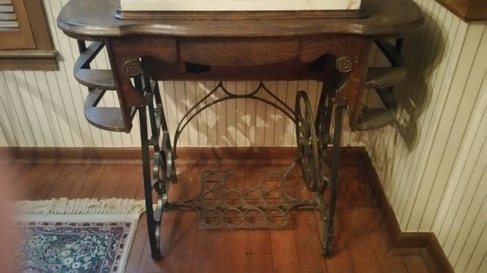 Sewing Machine Table