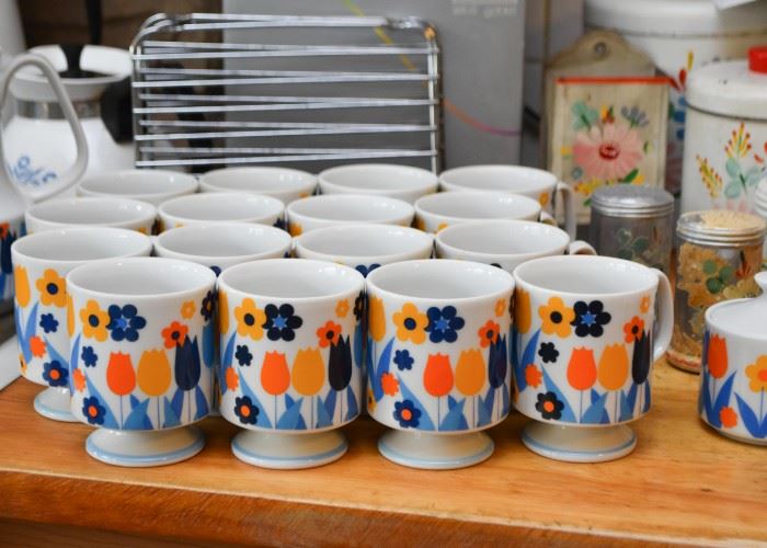 Vintage Tea Pots, Cups, Creamers & Sugars (Enesco, Japan)