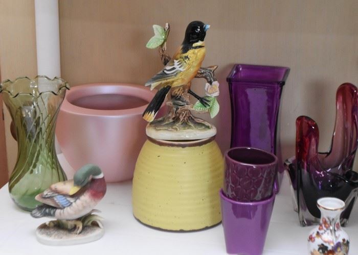 Glassware, Pottery, Figurines