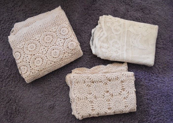 Bed & Table Linens (Crochet & Lace)