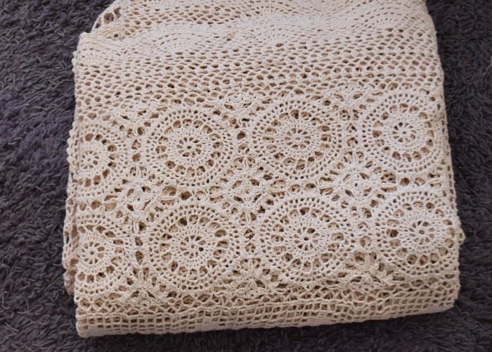 Bed & Table Linens (Crochet)