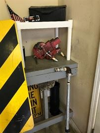 Metal vice