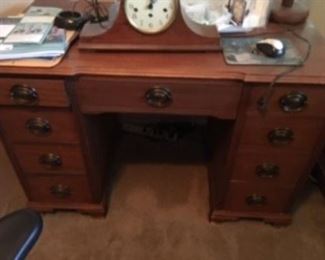 Classic Wood Desk 