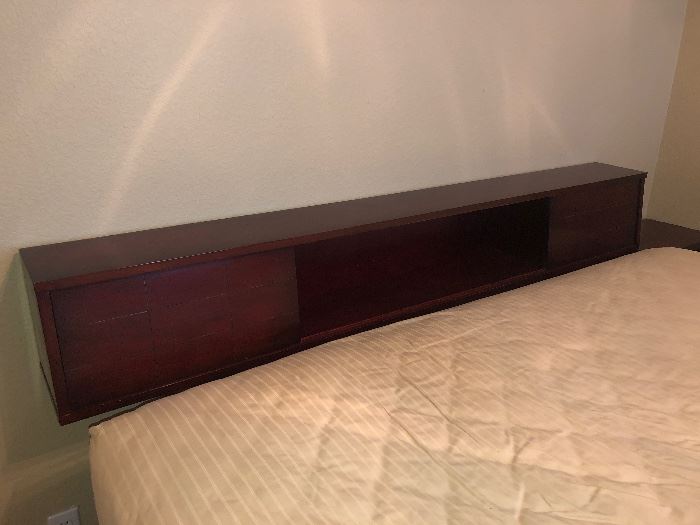 KING SIZE MID CENTURY HEADBOARD & MATTRESS