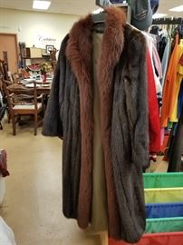 Paddlers full length mink with red fox collar excellent used condition