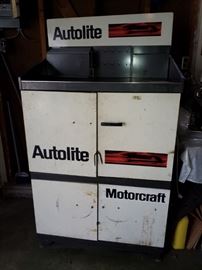 Autolite cabinet