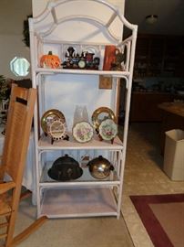 WICKER SHELF