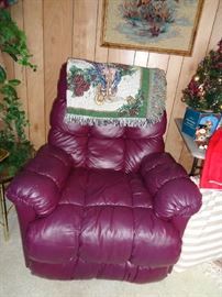 LEATHER RECLINER
