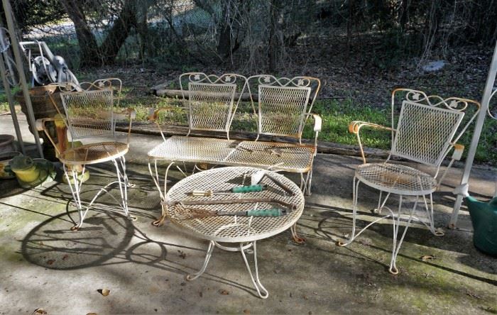 Metal outdoor furniture