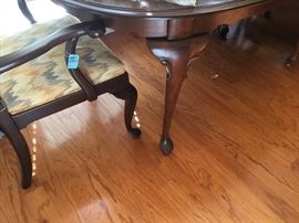 Dining table and 6 chairs