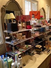 Vanity accessories and toiletries 