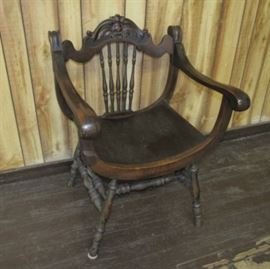 Curved Bottom Chair