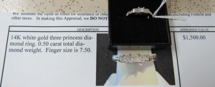 14K White Gold 3 Princess Diamond Ring w/Appraisal