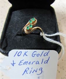 10K Gold & Emerald Ring