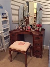 Deco Era Vanity with etched mirror